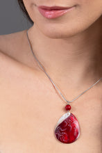 Load image into Gallery viewer, Meggypiros Spiralith Diva necklace