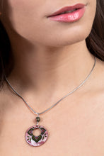 Load image into Gallery viewer, Mohazöld Trilliath Decent necklace