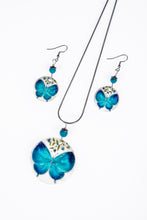 Load image into Gallery viewer, Lagoon Blue Laelleth Diva collection
