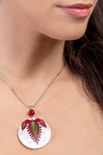 Load image into Gallery viewer, Meggypiros Trilliath Diva necklace
